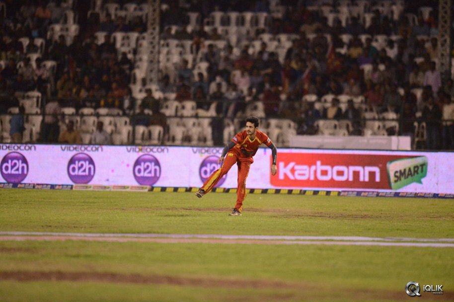 CCL-5-Telugu-Warriors-vs-Bengal-Tigers-Match-Photos